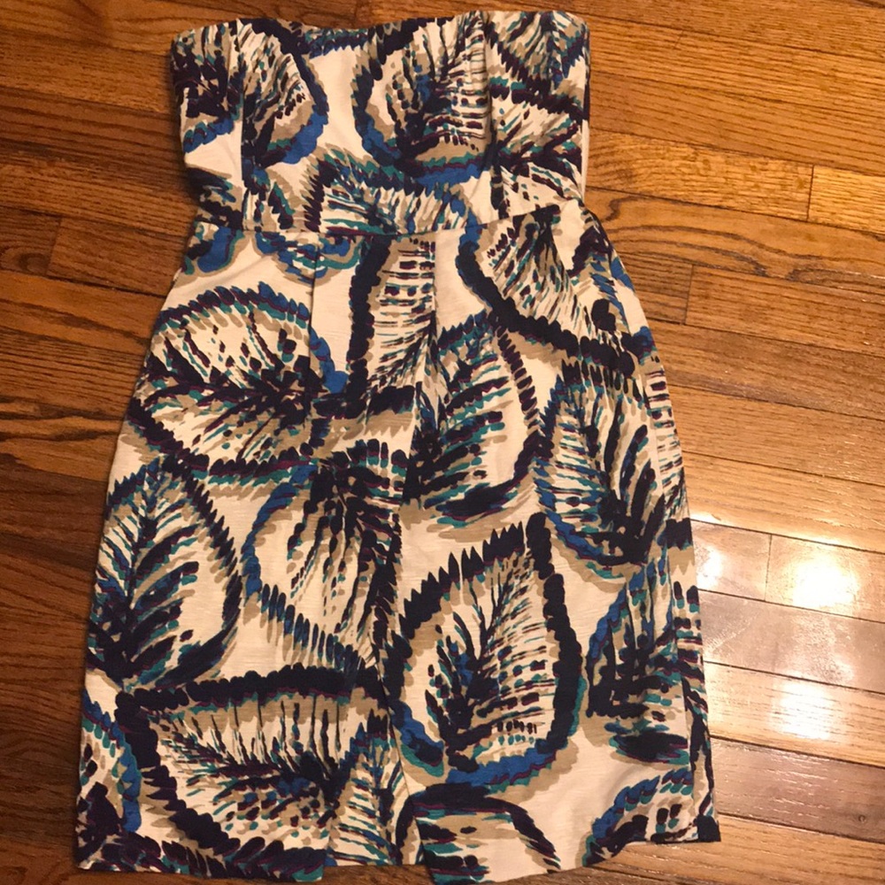 Banana republic strapless dress WITH pockets.